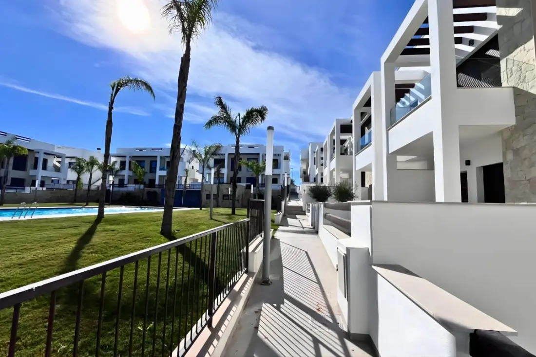 Appartement Moderne Avec Piscine Et Terrasses