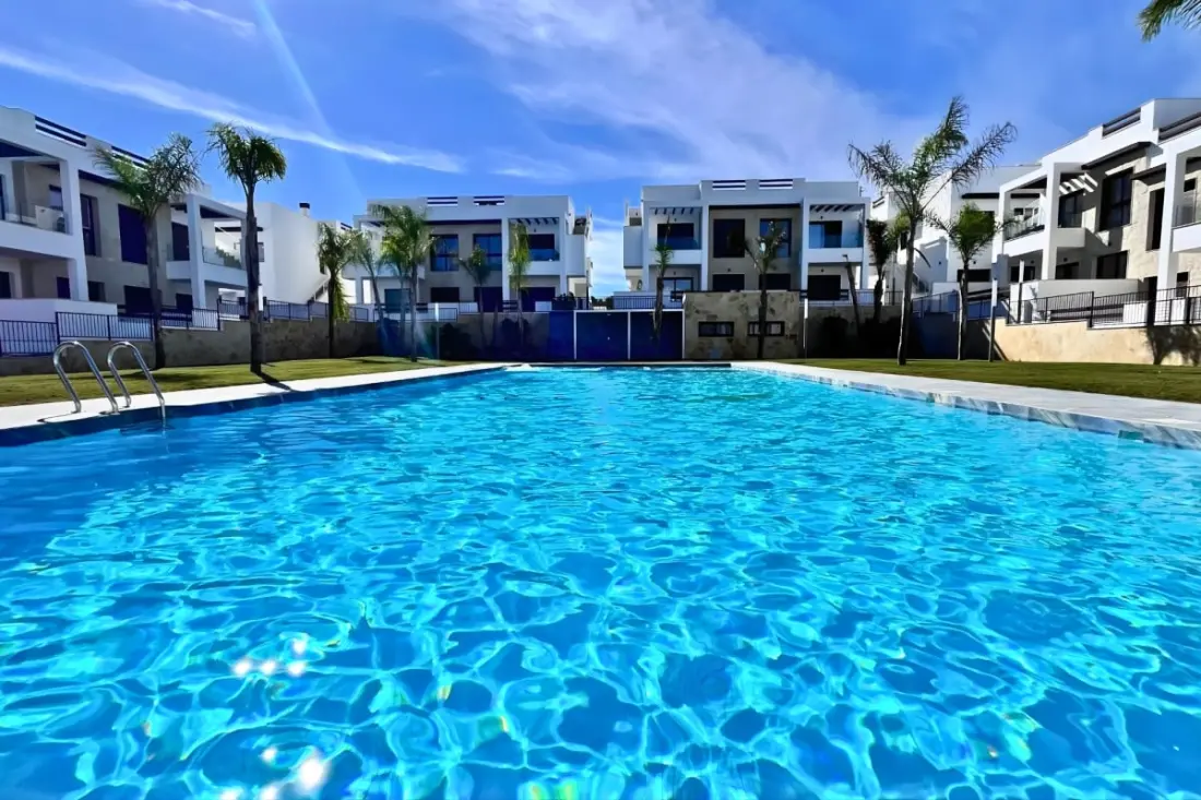 Appartement Moderne Avec Piscine Et Terrasses