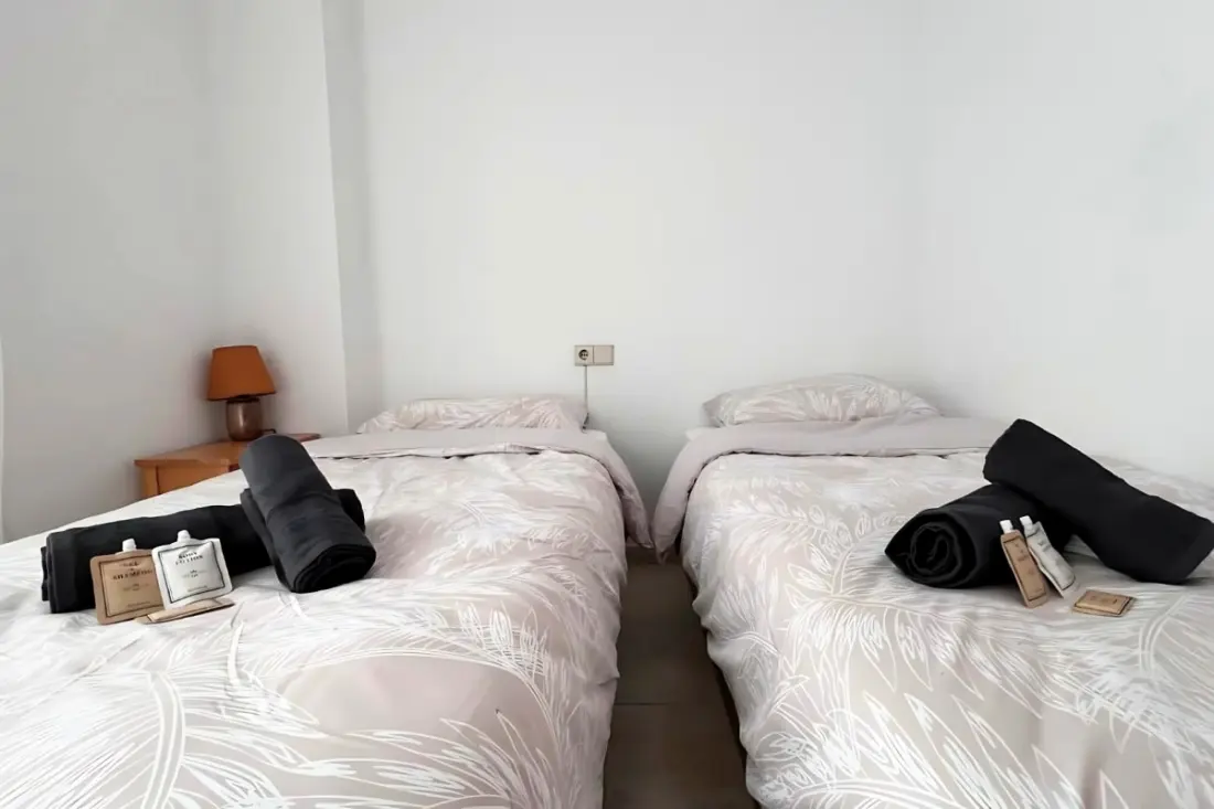 Charmant Appartement Avec Piscine à 500 M De La Playa Del Cura !