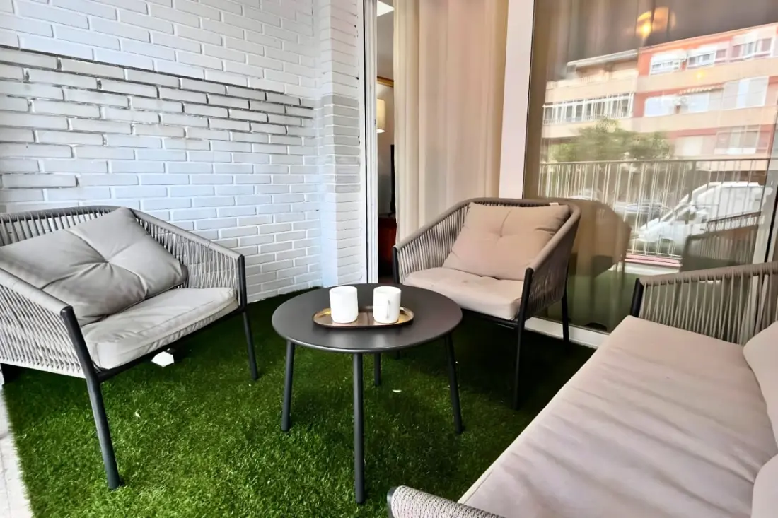 Spacieux 3 Chambres Rénové à 500 M Des Plages
