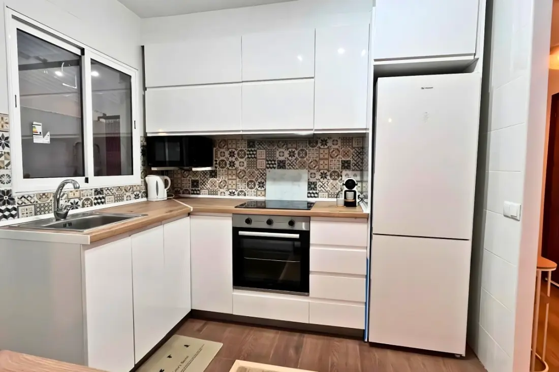 Spacieux 3 Chambres Rénové à 500 M Des Plages