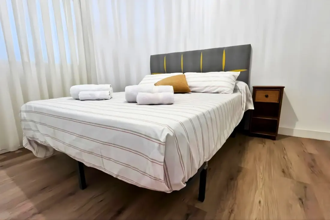 Spacieux 3 Chambres Rénové à 500 M Des Plages