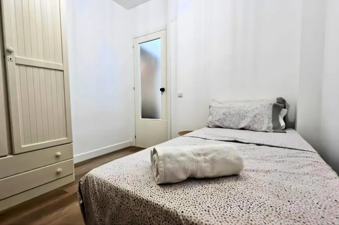 Spacieux 3 Chambres Rénové à 500 M Des Plages