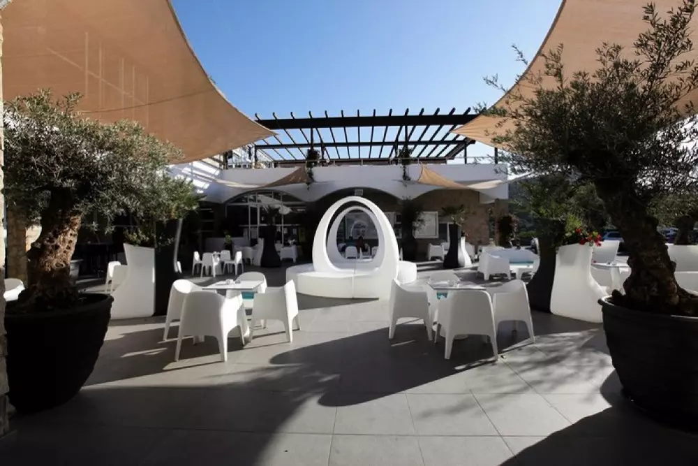 Giverola resort3 étoiles★★★