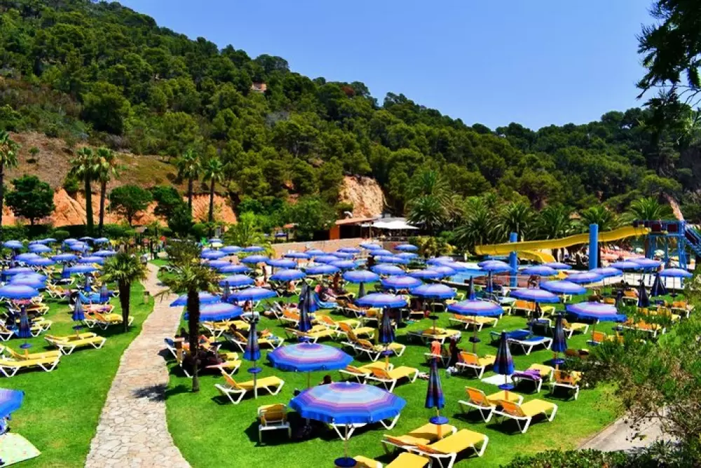 Giverola resort3 étoiles★★★