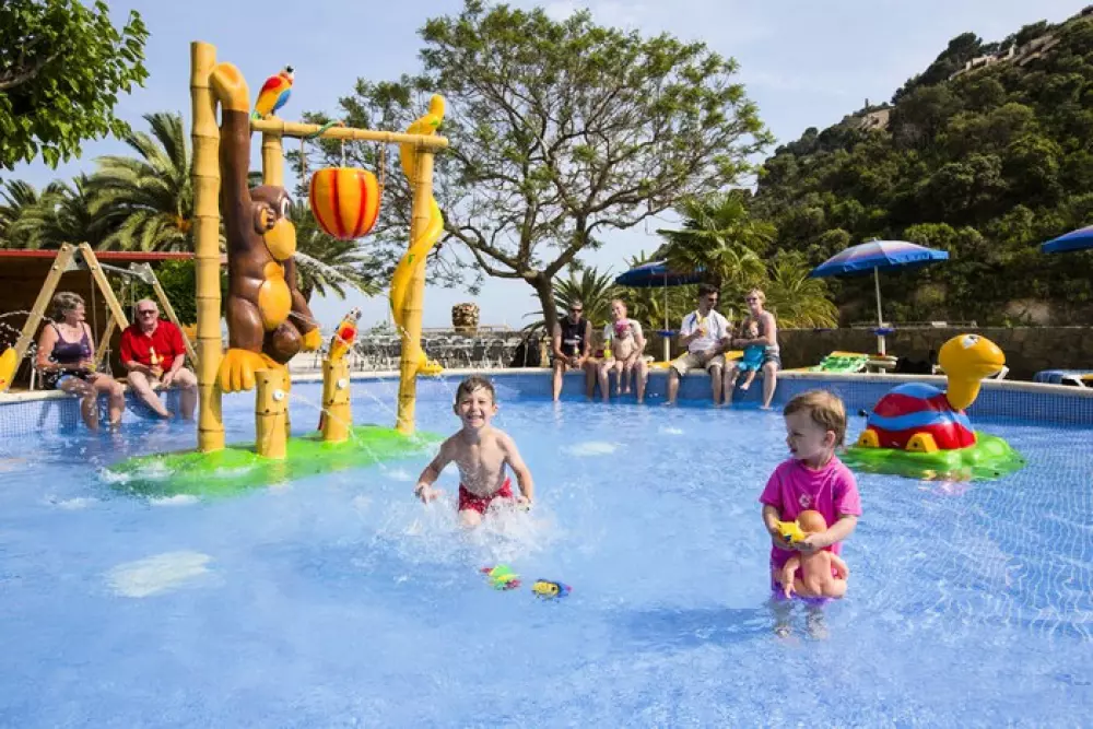 Giverola resort3 étoiles★★★