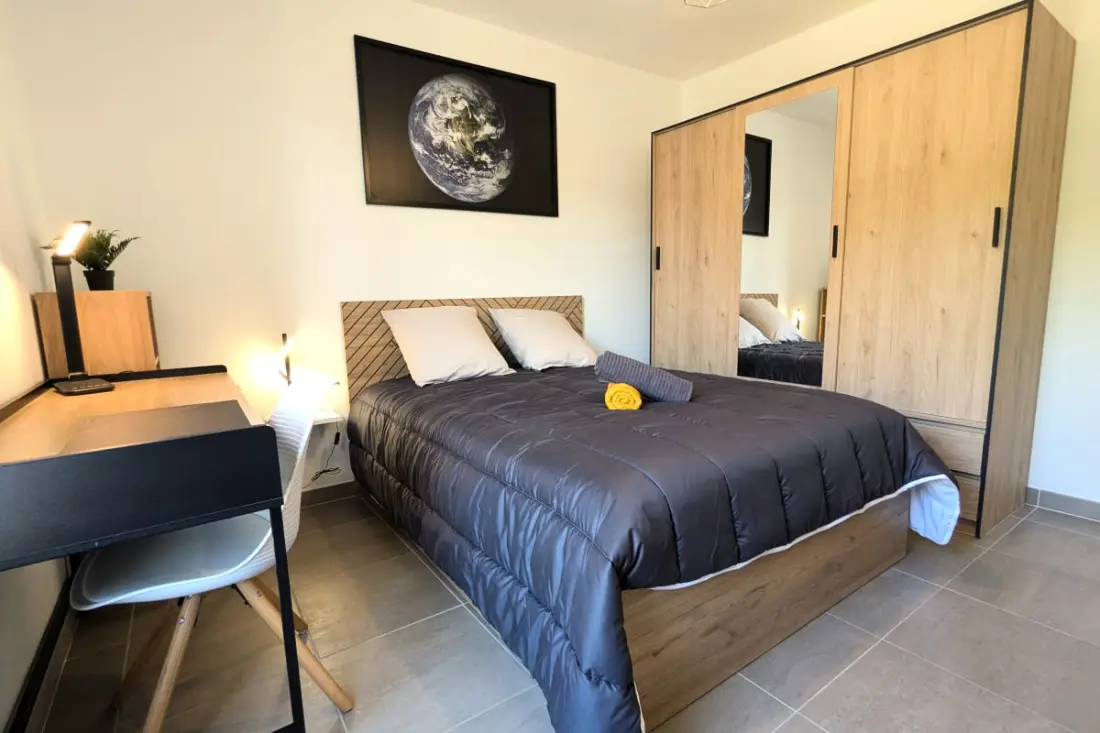 Appartement Moderne Avec Terrasse, Au Calme