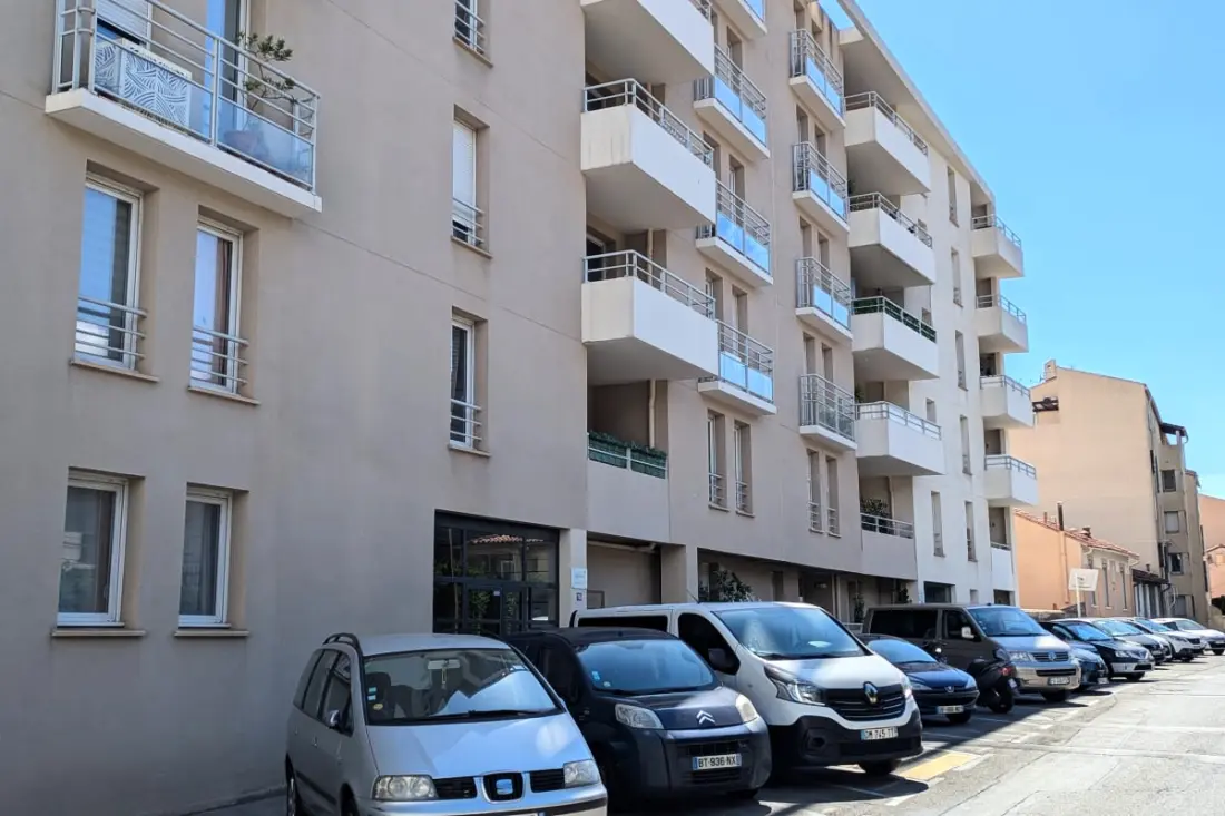Appartement Moderne Avec Terrasse, Au Calme