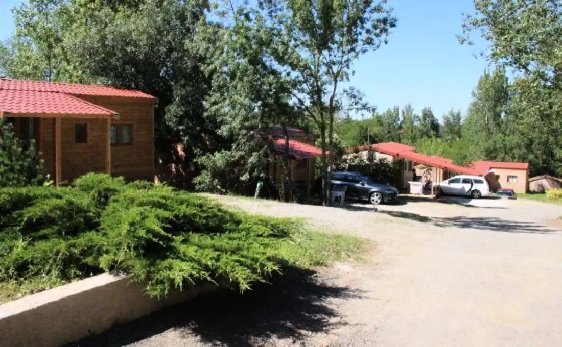 Flower Camping Du Lac De Thésauque 3 étoiles★★★