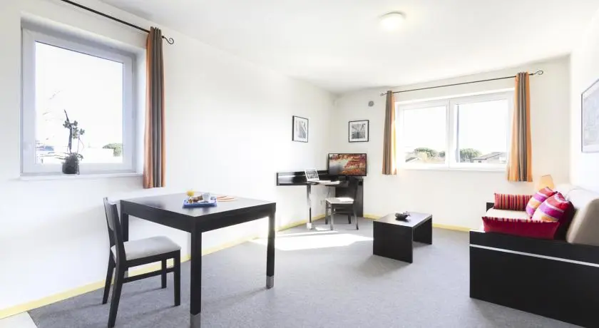 Néméa Appart'Hôtel Toulouse Saint Martin3 étoiles★★★