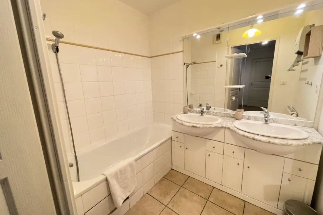 Spacieux Appartement à Deux Pas Des Attractions