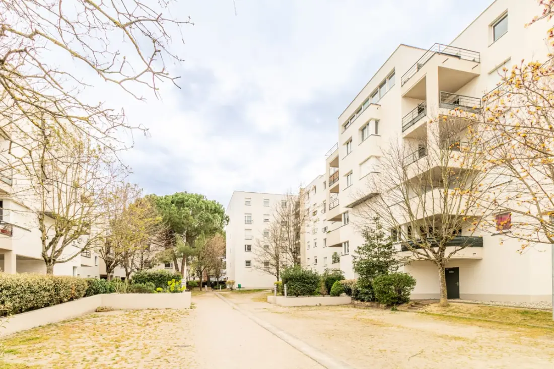 Bel Appartement De 75 M² Avec Terrasse à Toulouse