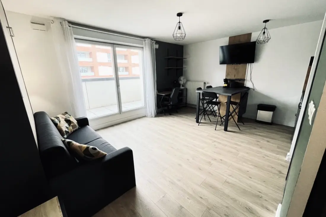Studio Moderne Avec Balcon Et Wifi à Toulouse