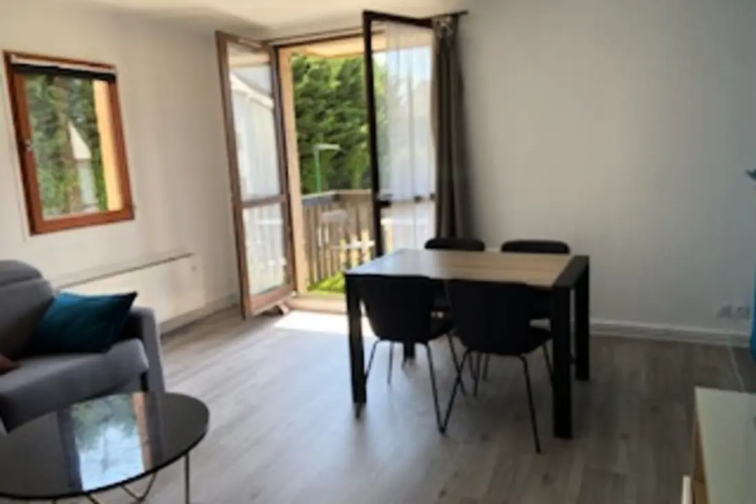 Spacieux T3 Avec Balcon - Proche Du Centre Ville