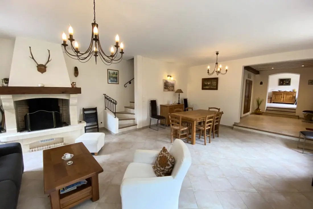 06cb : Jolie Maison De Campagne Pour 8
