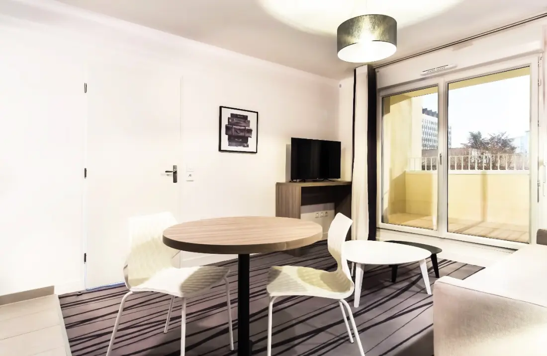 Néméa Appart'hôtel Résidence Le Quai Victor à Tours3 étoiles★★★