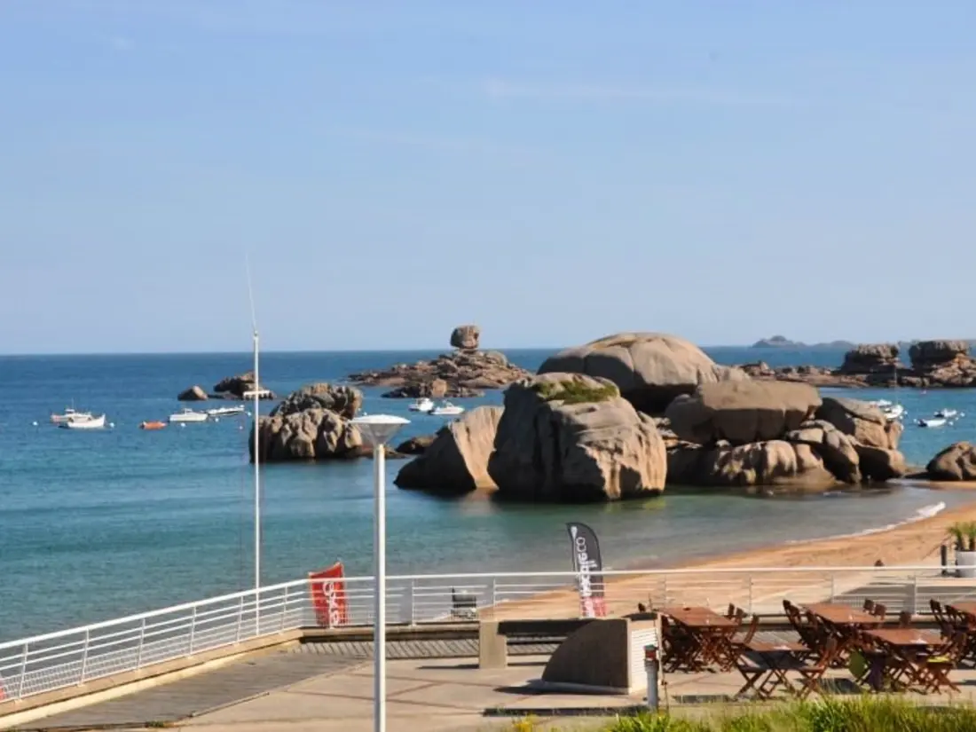 Location de Vacances TREGASTEL 47