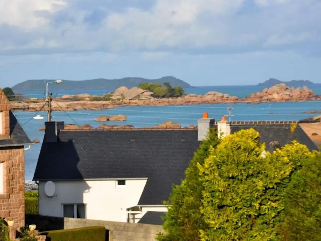 Location de Vacances TREGASTEL 8