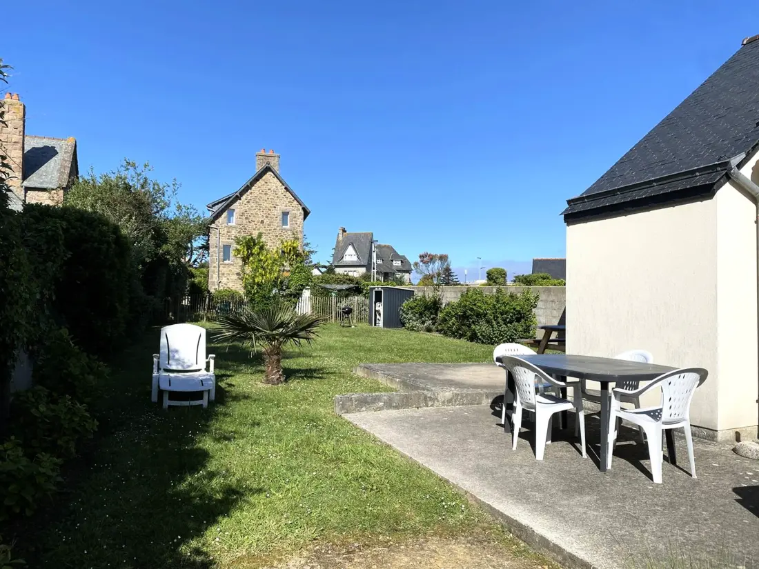 Maison de Vacances TREGASTEL 52