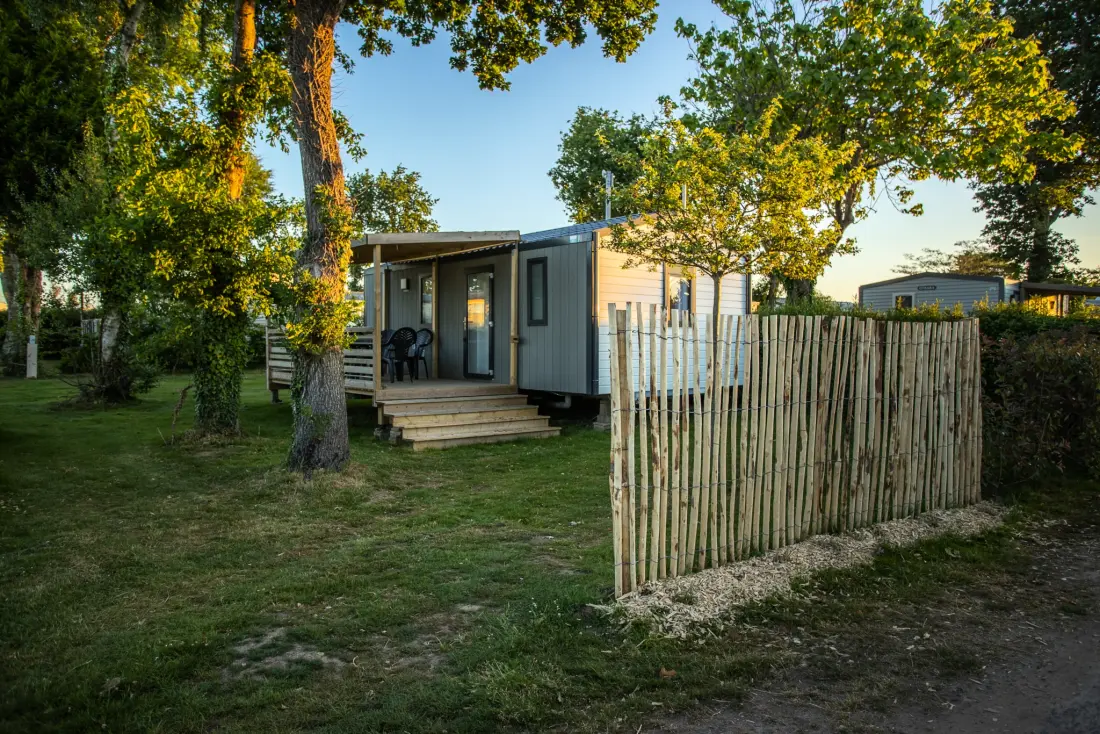 Flower Camping Domaine de Pendruc 4 étoiles★★★★