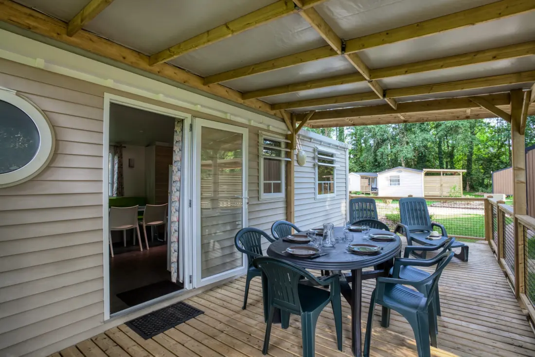 Flower Camping LES BERGES DE LA DORDOGNE 4 étoiles★★★★