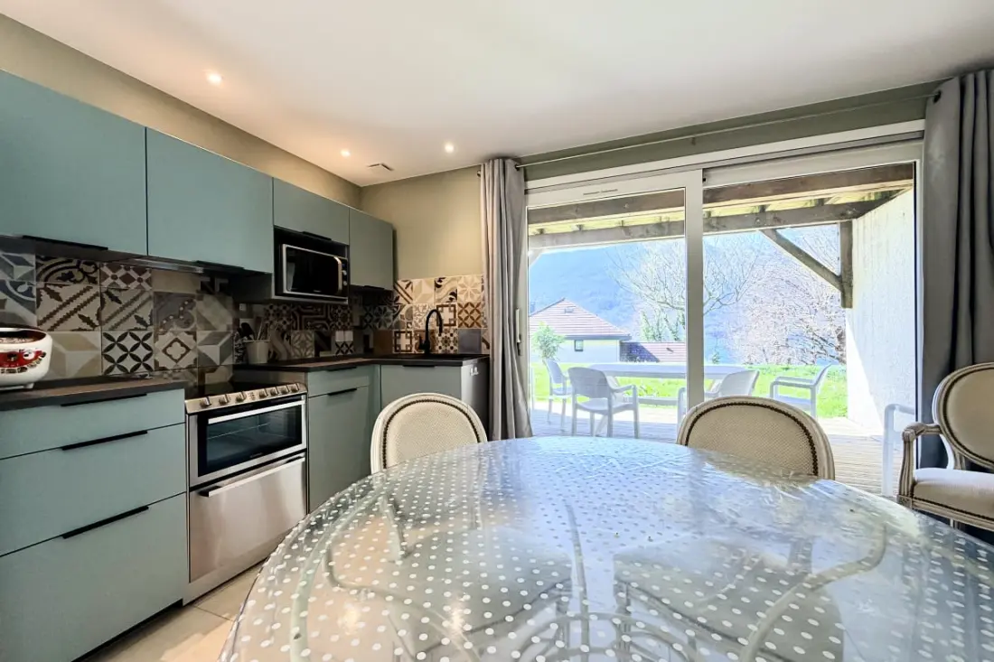 Grand T3 En Rez-de-jardin Tresserve