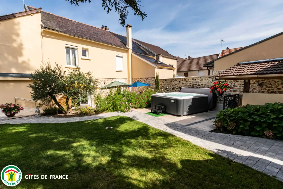 Gîte de France L'or des fontaines 10 personnes 5 épis