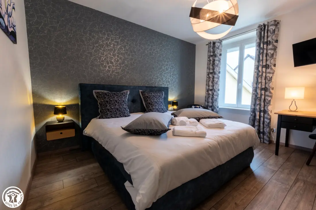 Gîte de France L'or des fontaines 13 pers 5 épis