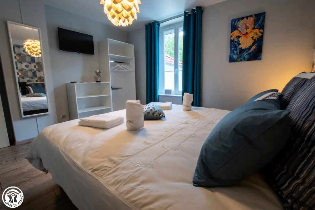 Gîte de France L'or des fontaines 13 pers 5 épis