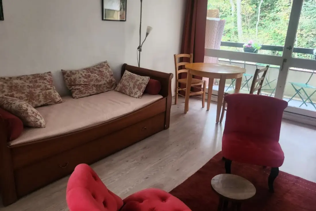 Escapade à Deux : Appartement Cosy Avec Balcon