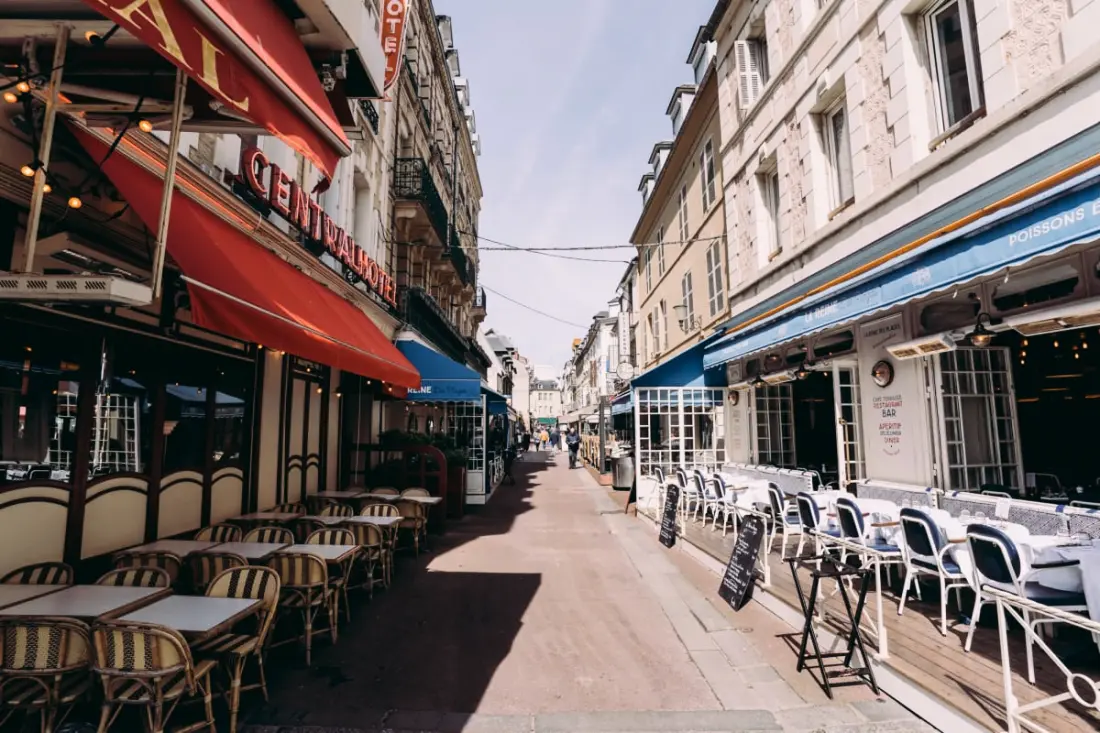 Maison De Pêcheurs Dans Le Centre Et Proche Plage