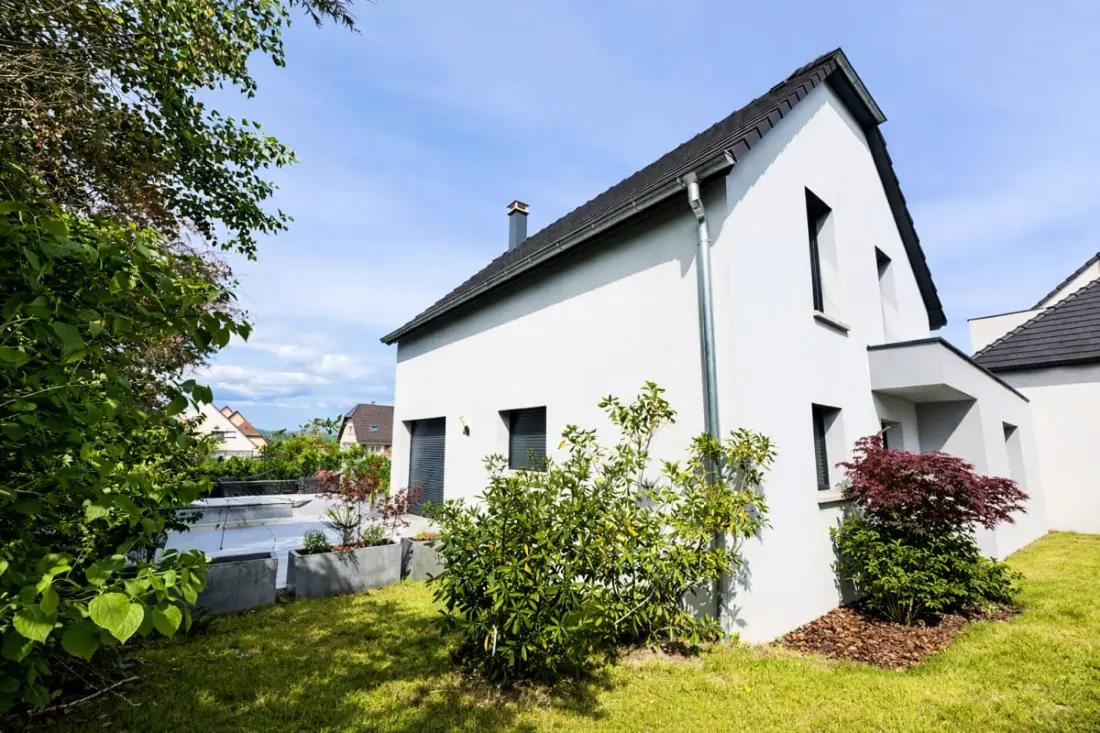 La Villa Des Sarments : Piscine &amp; Jacuzzi
