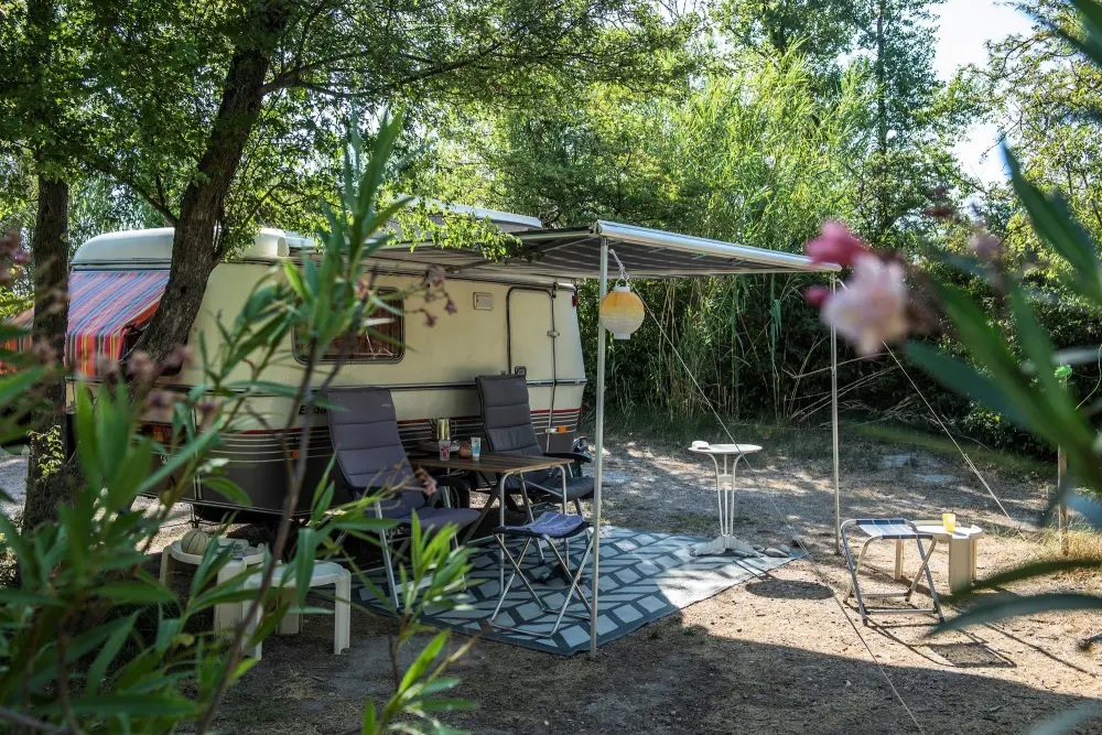 Flower Camping Les Rives de l'Aygues 3 étoiles★★★