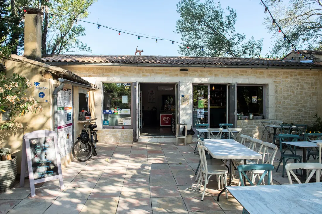 Flower Camping Les Rives de l'Aygues 3 étoiles★★★