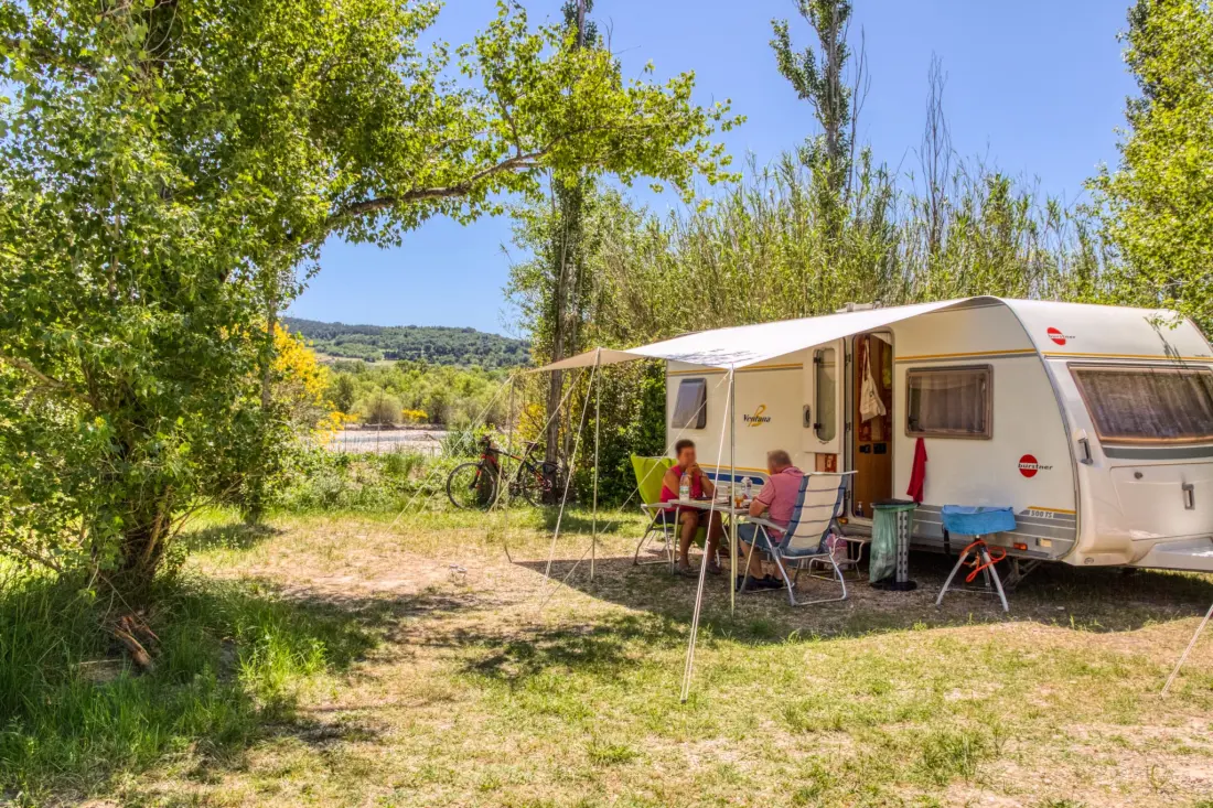 Flower Camping Les Rives de l'Aygues 3 étoiles★★★