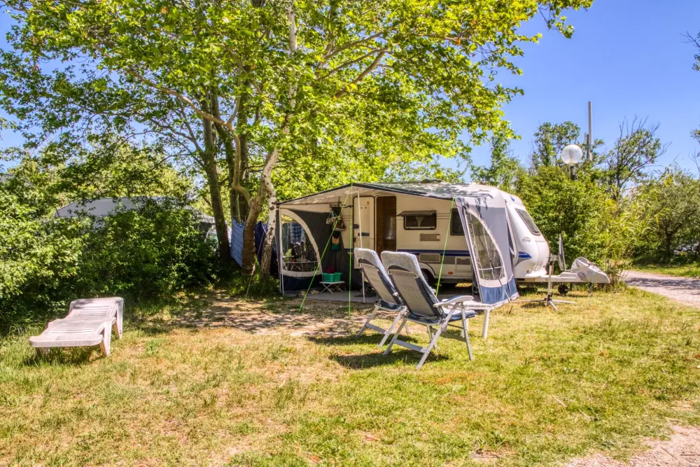 Flower Camping Les Rives de l'Aygues 3 étoiles★★★