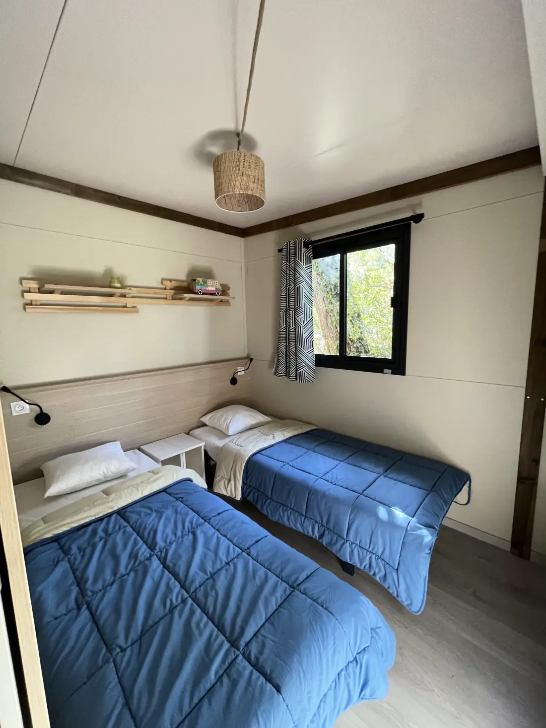 Flower Camping Les Rives de l'Aygues 3 étoiles★★★