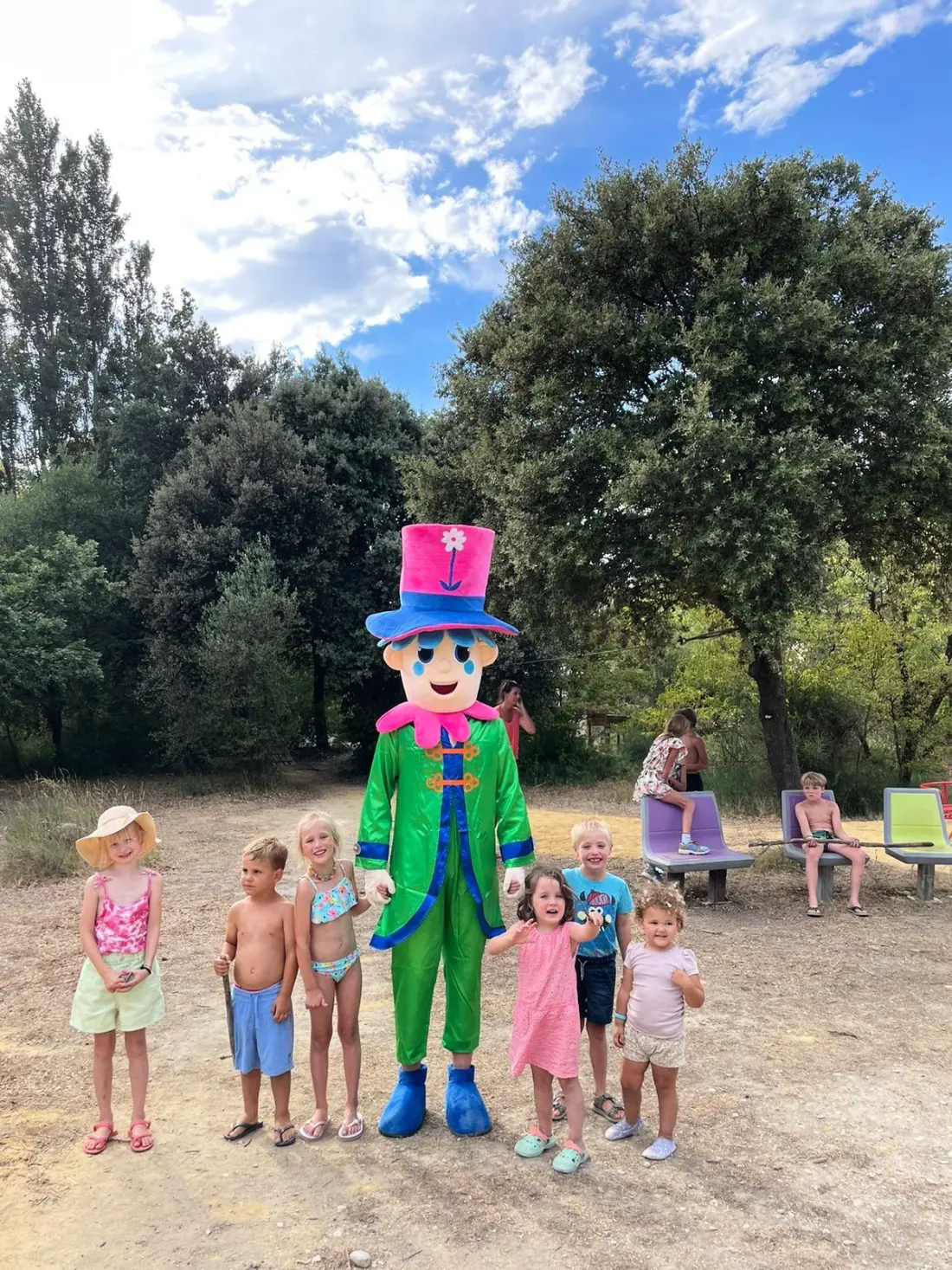 Flower Camping Les Rives de l'Aygues 3 étoiles★★★