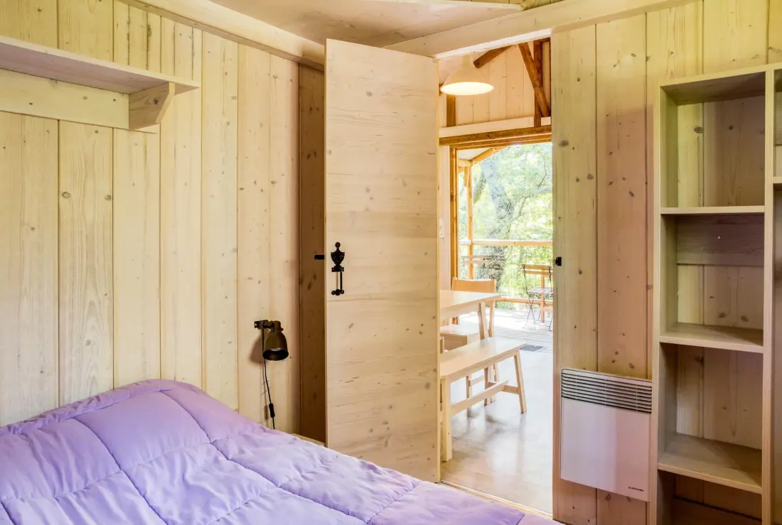 Flower Camping Les Rives de l'Aygues 3 étoiles★★★
