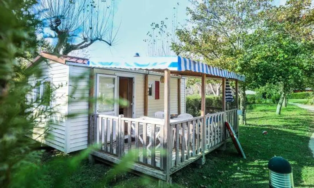 Flower Camping de la Corniche 4 étoiles★★★★