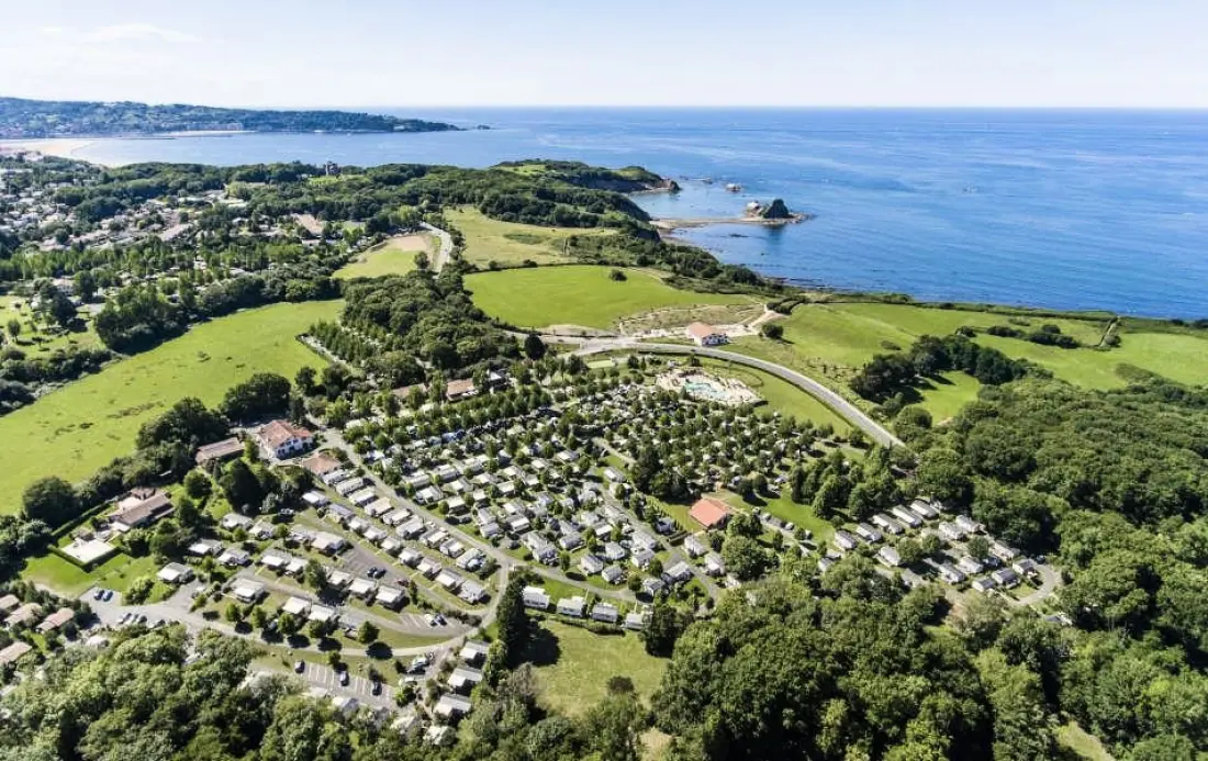 Flower Camping de la Corniche 4 étoiles★★★★