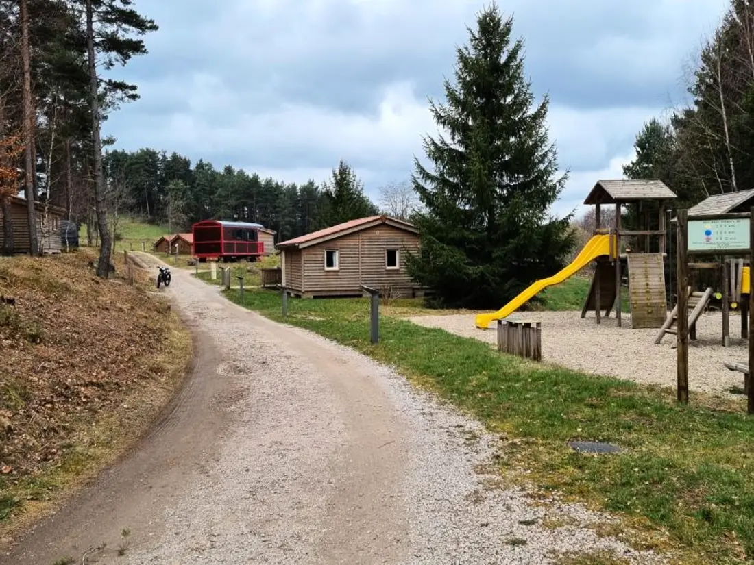 Maison de Vacances USSON-EN-FOREZ 12