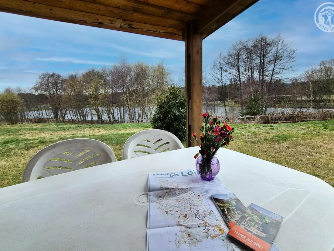 Maison de Vacances USSON-EN-FOREZ 13