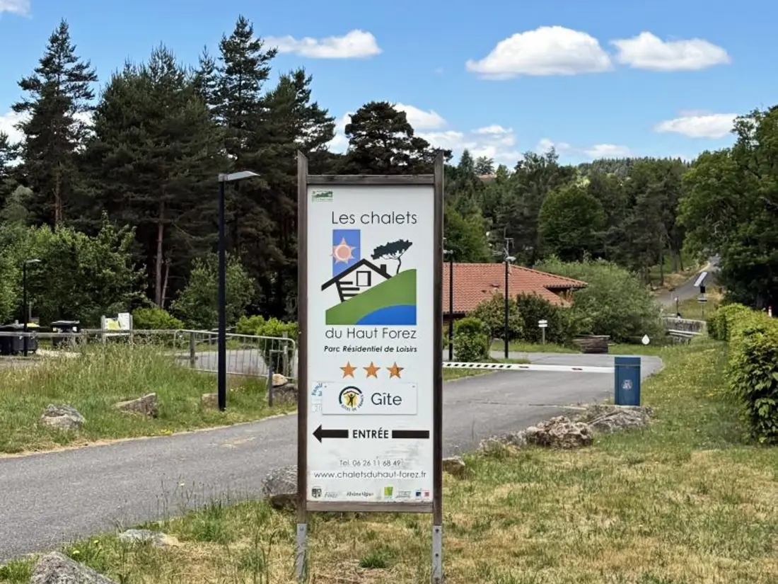 Maison de Vacances USSON-EN-FOREZ 13