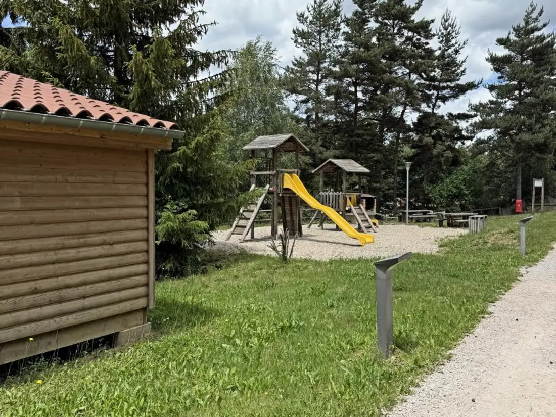 Maison de Vacances USSON-EN-FOREZ 15