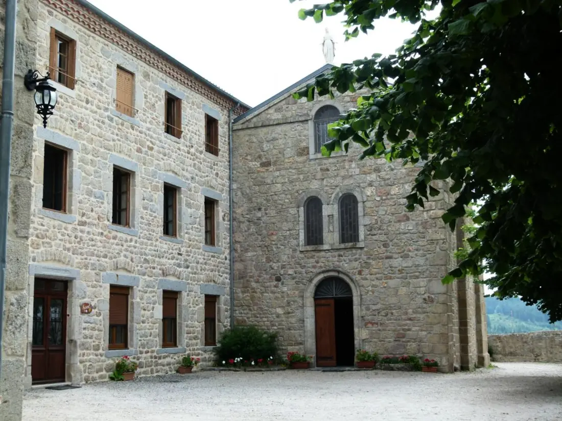 Maison de Vacances USSON-EN-FOREZ 18