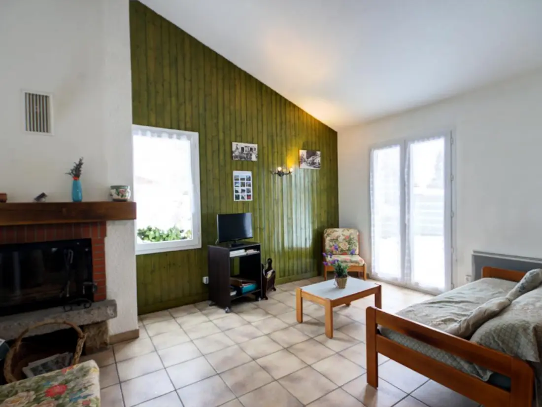 Maison de Vacances USSON-EN-FOREZ