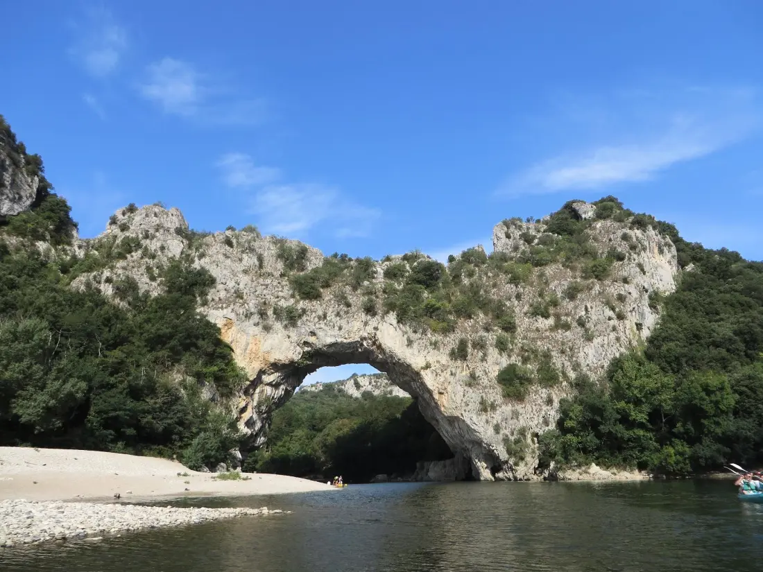 Camping La Rouvière Les Pins 3 étoiles★★★