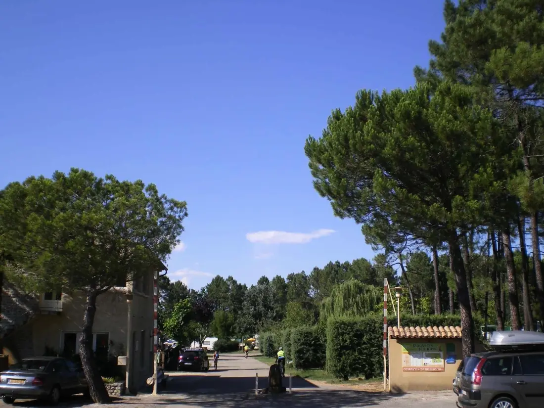 Camping La Rouvière Les Pins 3 étoiles★★★
