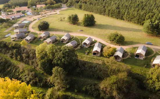 Damona Lodges ***